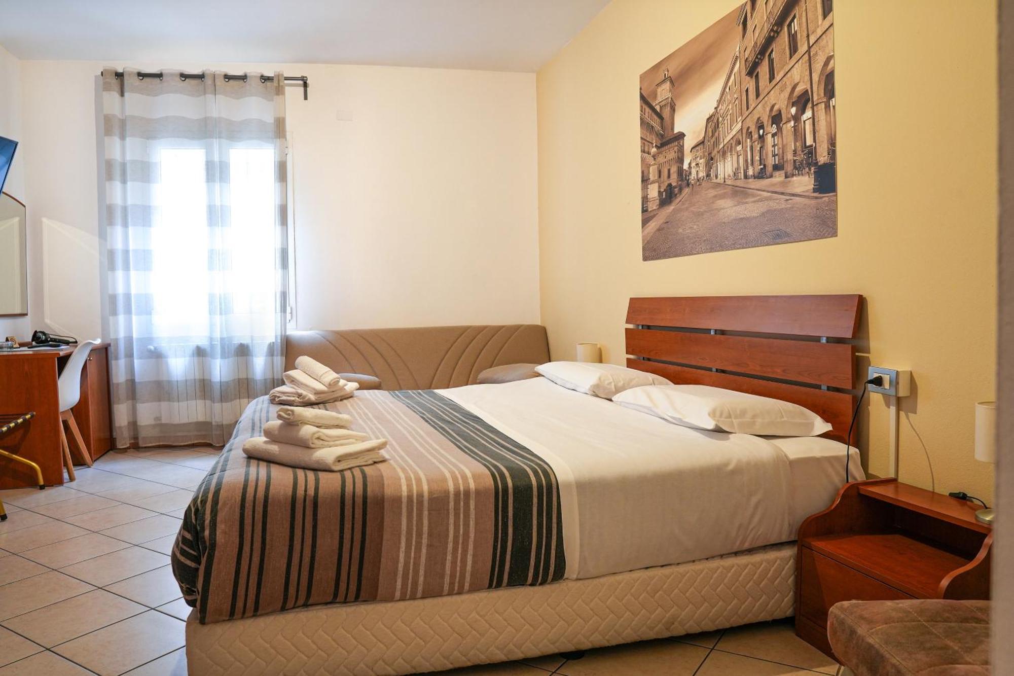 Smart Hotel Феррара Экстерьер фото