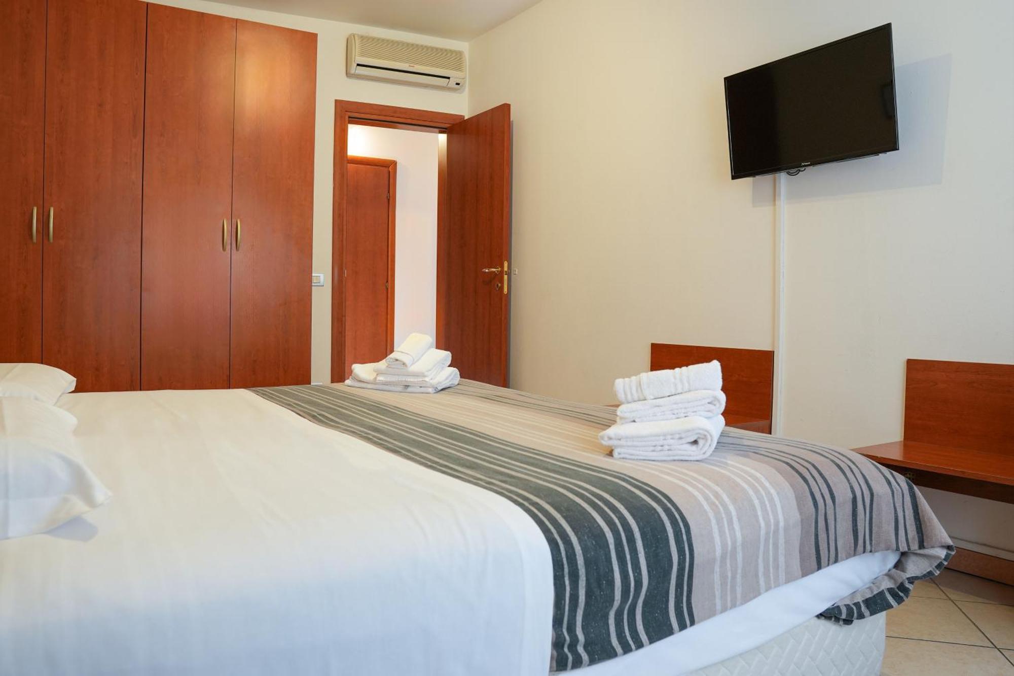 Smart Hotel Феррара Экстерьер фото