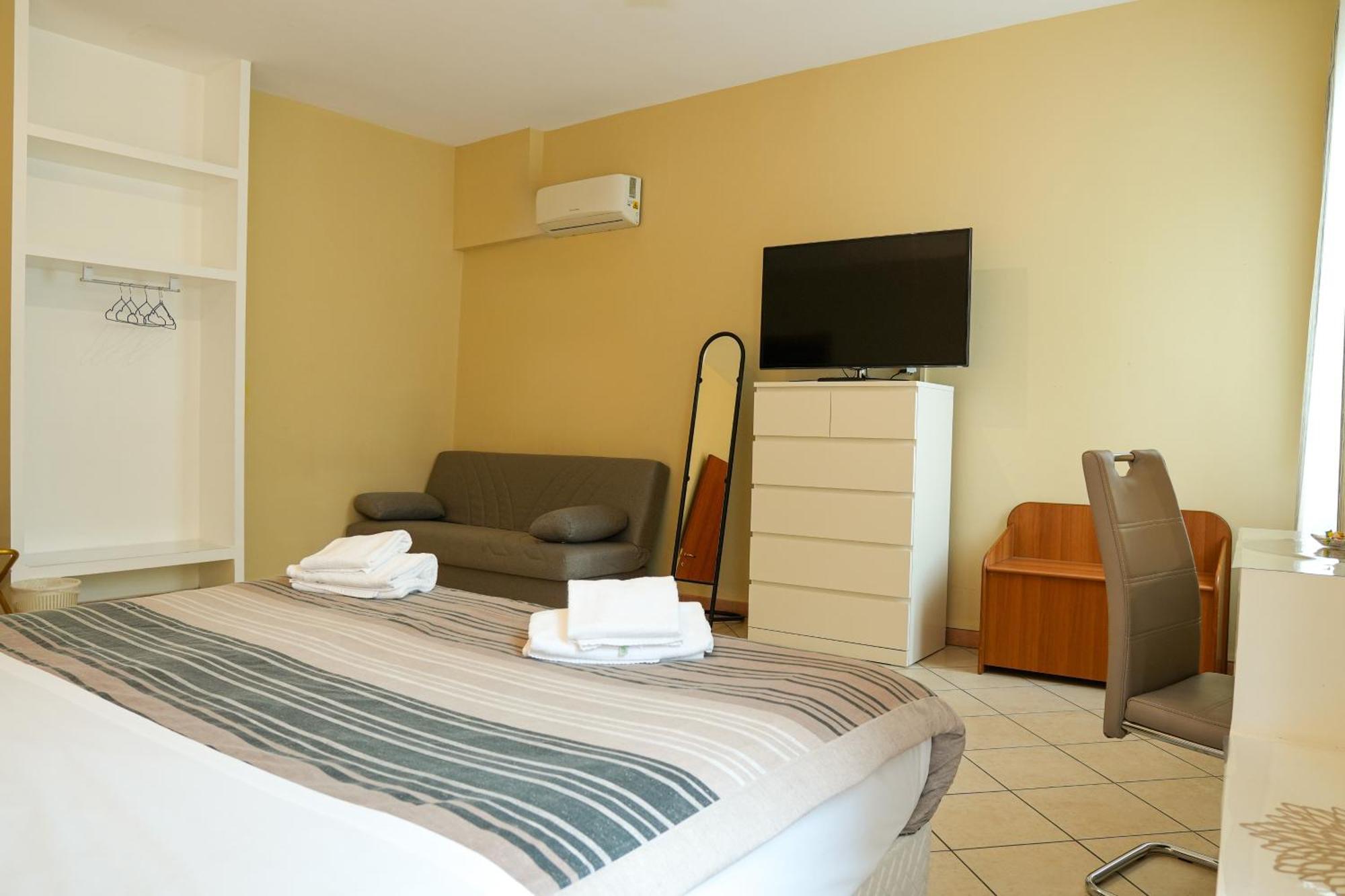 Smart Hotel Феррара Экстерьер фото