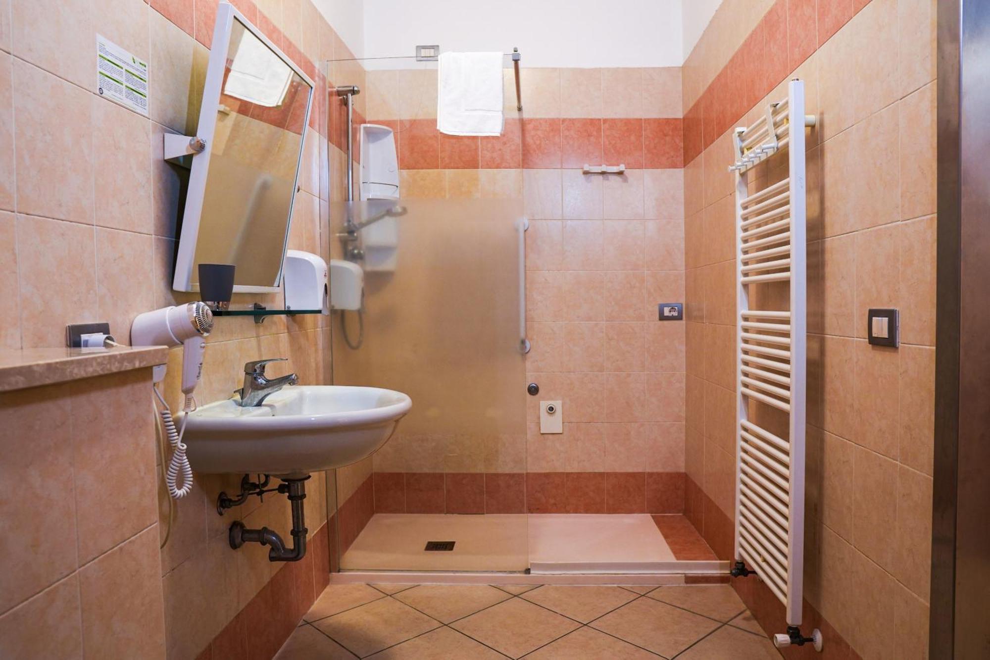 Smart Hotel Феррара Экстерьер фото